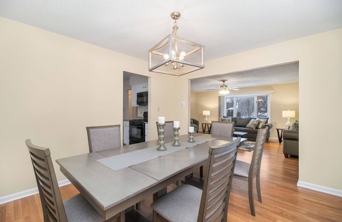 Crown Point House | Crown Point Indiana Rental - Pettibone