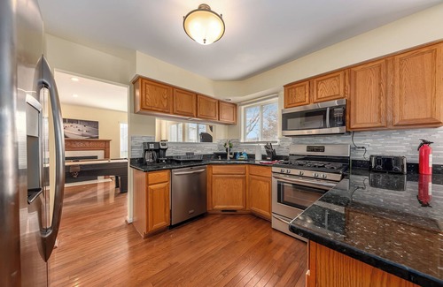 Crown Point House | Crown Point - Ridge St