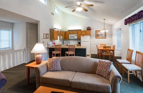 Drums Apartment | Crown Resorts at the Poconos
