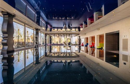 Antwerp Hotel | Crowne Plaza Antwerpen by IHG