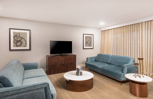 Peachtree City Hotel | Crowne Plaza Atlanta SW - Peachtree City by IHG