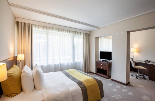 Kiseleff Hotel | Crowne Plaza Bucharest by IHG