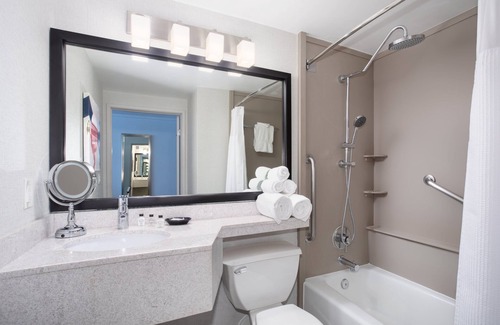Costa Mesa Hotel | Crowne Plaza Costa Mesa Orange County by IHG