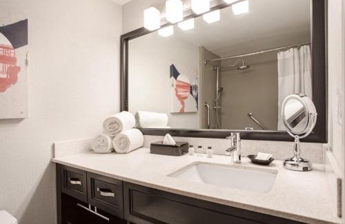 Costa Mesa Hotel | Crowne Plaza Costa Mesa Orange County by IHG