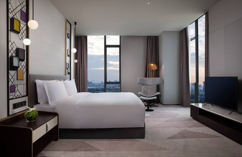 Nanhai Hotel | Crowne Plaza Foshan Nanhai-an IHG Hotel-Guangzhou South Railway Station Free Shuttle Bus