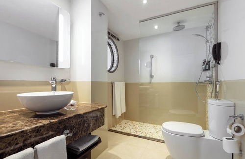 Qurm Hotel | Crowne Plaza Muscat by IHG