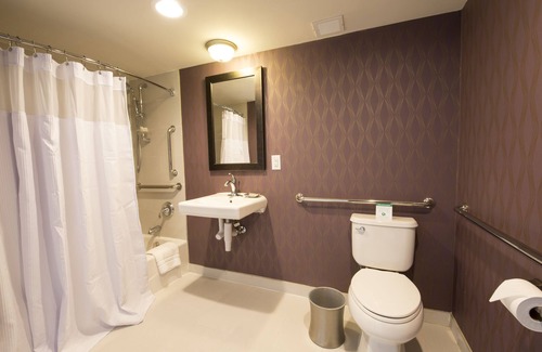 Saddle Brook Hotel | Crowne Plaza Saddle Brook by IHG