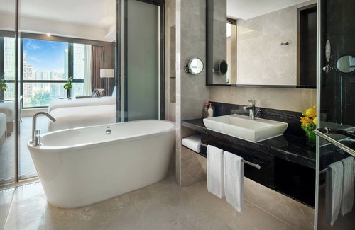Longgang Hotel | Crowne Plaza Shenzhen Longgang City Centre by IHG