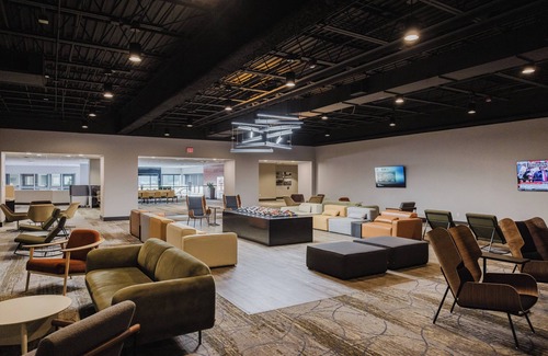 South Loop Hotel | Crowne Plaza Suites MSP Airport - Mall of America by IHG