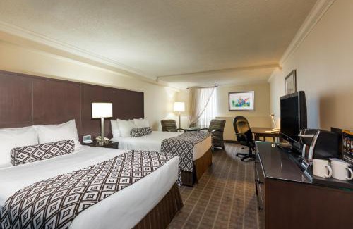 Etobicoke Hotel | Crowne Plaza Toronto Airport by IHG