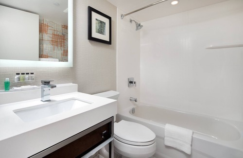 Etobicoke Hotel | Crowne Plaza Toronto Airport by IHG