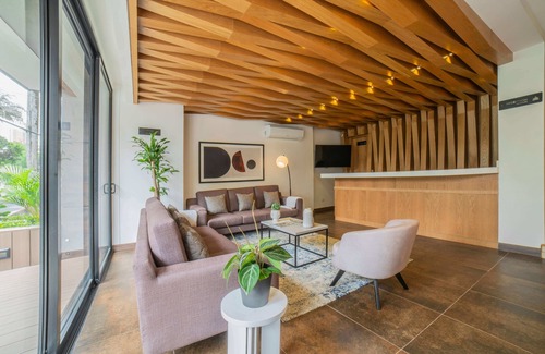 Granada Apartment | CRS 203 - Fully Renovated 2 BR in Centenario w/Queen Beds