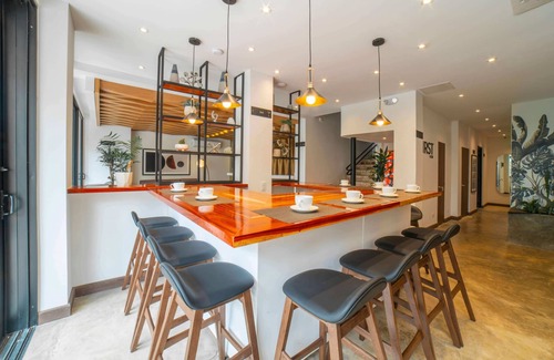 Granada Apartment | CRS 203 - Fully Renovated 2 BR in Centenario w/Queen Beds