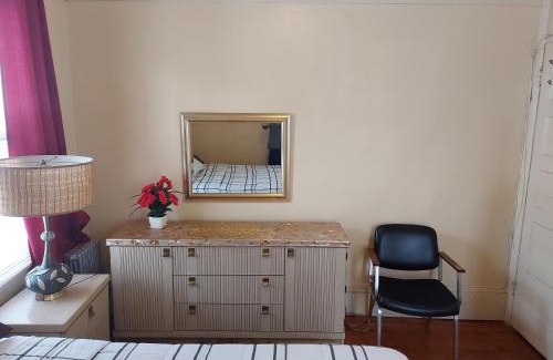 Flatbush House | Crsytal Chateau Room Rental