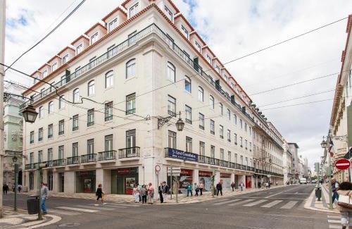 Chiado Apartment | Crucifixo Duplex Apartment with Terrace