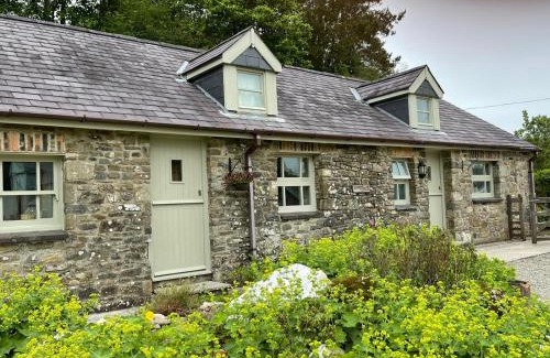 Tal-gareg House | Crug Yr Eryr Isaf