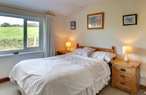 Mawr House | Crwcca Farm Cottage in the beautiful Felindre