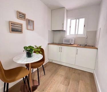L'Hospitalet de Llobregat Apartment | Crysoyle Apartment Barcelona Next to Camp Nou