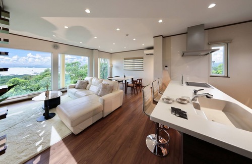 Shirahama Villa | Crystal Besso Shirahama