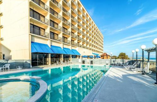 Pine Knoll Shores Hotel | Crystal Coast Oceanfront Hotel