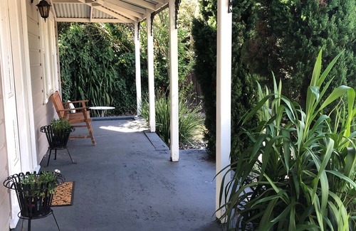 Invermay Cottage | Crystal Cottage, Netflix, Close to HAWKS & city