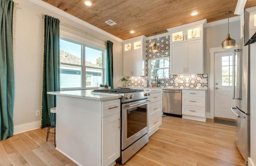 Galveston House | Crystal Cottage