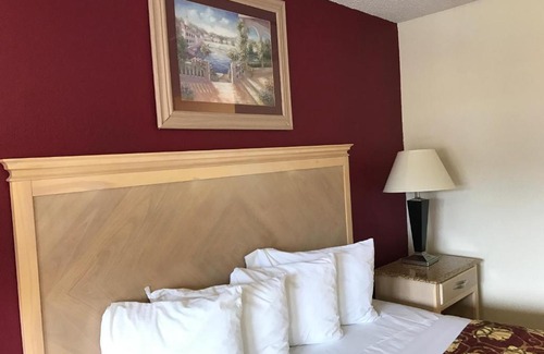Galloway Hotel | Crystal Inn and Suites