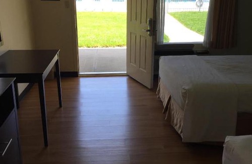 Fort Monmouth Hotel | Crystal Inn Eatontown