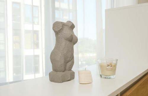 Parvenets Apartment | Crystal Luxe 2-Bedroom
