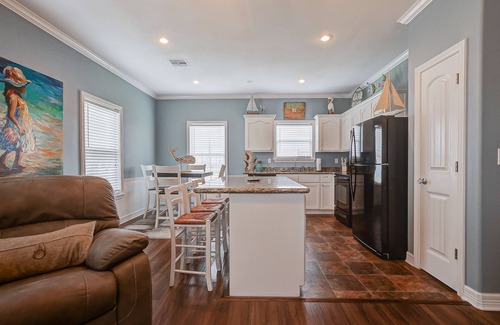 Crystal Beach House | Crystal Moon - a 2 bedroom, 2 bath home that sleeps 8.