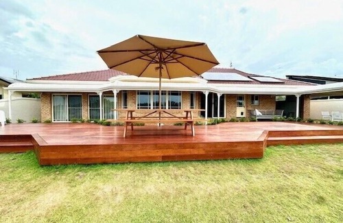 Yamba House | Crystal Palms, where every moment is a chance to unwind and embrace the beauty of coastal living.