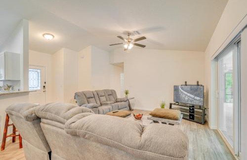 Crystal River House | Crystal River Home with Lanai and Hot Tub