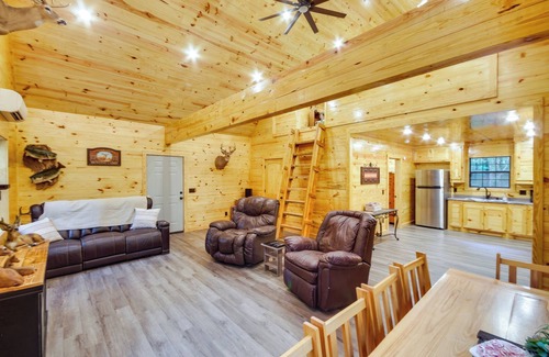 Copiah County Cabin | Crystal Springs Cabin, 4 Mi to Calling Panther!