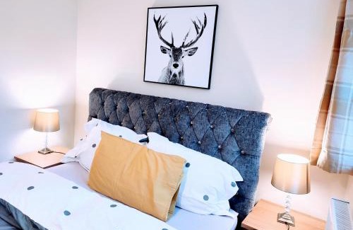 North Shields Apartment | Crystal Suite 2 -free private parking