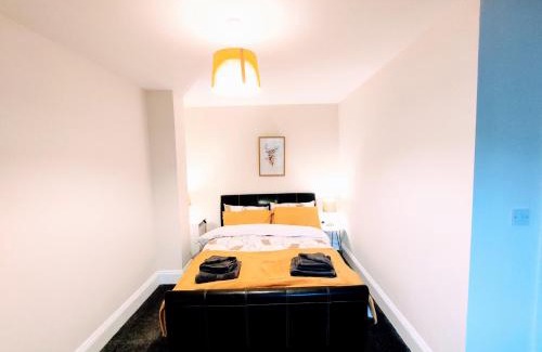 North Shields Apartment | Crystal Suite 2 -free private parking