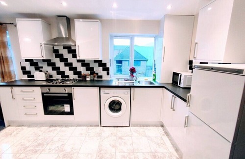 North Shields Apartment | Crystal Suite 2 is located and very short walk to the Fish Quay and the Marina.