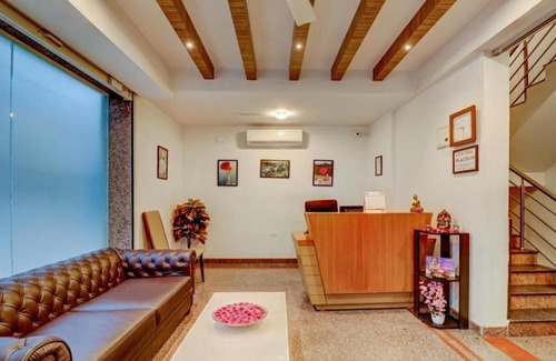 HSR Layout Bed & Breakfast | Crystal Suites