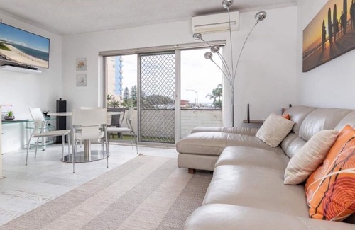 Forster Apartment | Crystal Waters 6 - 2 bedroom, town central