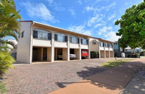 Bargara Apartment | Crystal Waters 7
