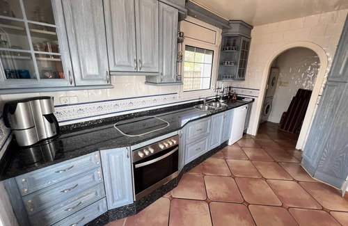 Pau Villa | CS. Wonderful house with private pool.