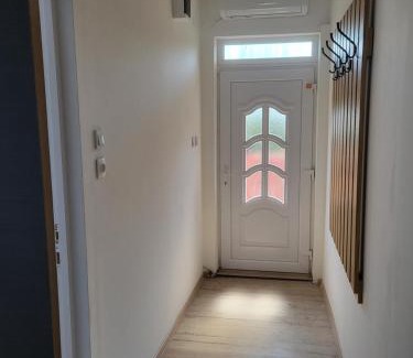 Zsorifurdo House | Csalogány Apartman