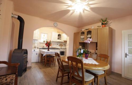 Izvoru Muresului Bed & Breakfast | Csermely Panzio