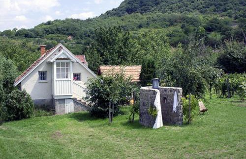 Gyulakeszi House | Csobánc Szerelem-Nemzeti Park-Önalló Ház - klimatizált