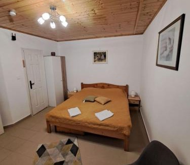 Morahalom Bed & Breakfast | Csodarét Kúria