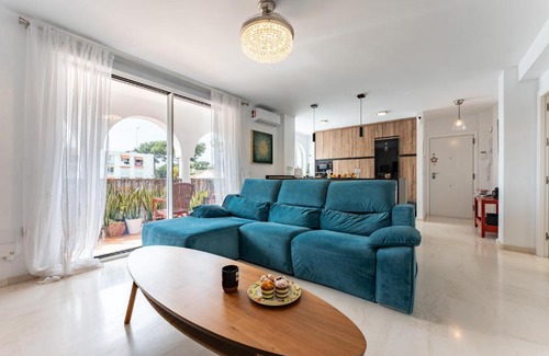 Sitio de Calahonda Apartment | CT 376 - Faro's Calypso Duplex Penthouse - Walking distance to Beach