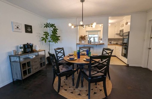 Forest City House | Cub Lake House Retreat 3BR/2BA