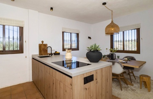 Coin Cottage | Cubo's Casa Rural Pulpito/air conditioning/free wifi/private pool