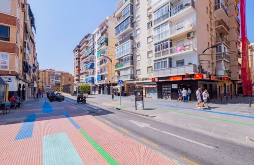 Cruz de Humilladero Apartment | Cubo's Cruz Humilladero Apartment/city center/free wifi