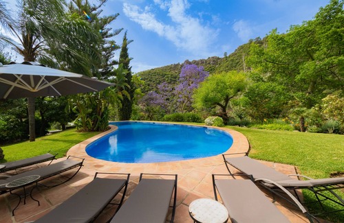 Coin Villa | Cubo's Villa Las Lagunas de Azahar/free wifi/high privacy/private pool