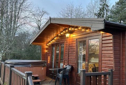 Pontesbury Ski Chalet | Cuckoo Lodge - Arscott Lodges